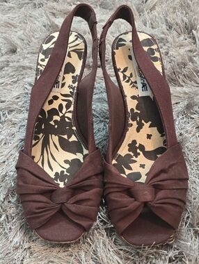 American Eagle Outfitters Brown Knot Peep-Toe Slingback Wedges